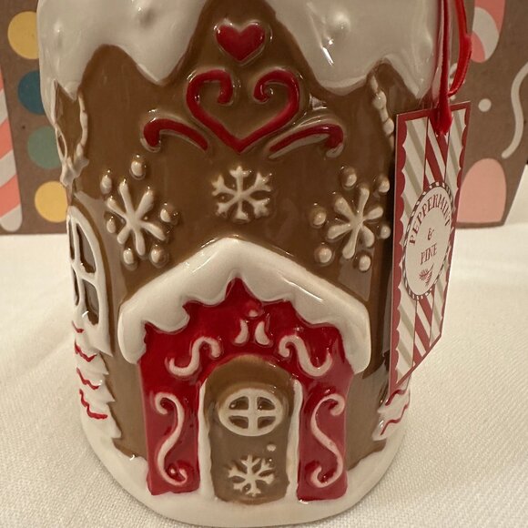 Peppermint & Pine Gingerbread Ceramic Canister House Red Door HTF matches mug - Picture 9 of 9